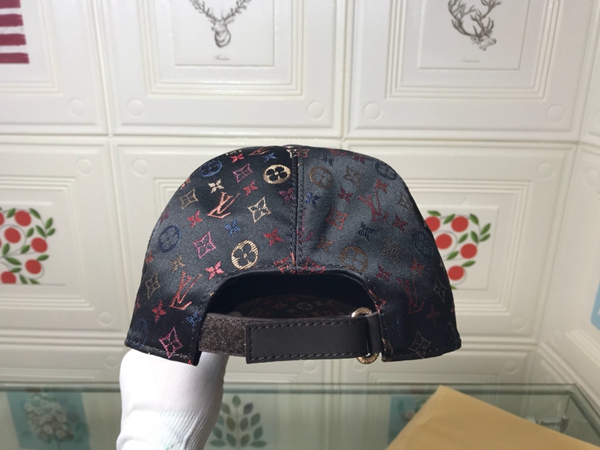 ブランド帽子内部構造